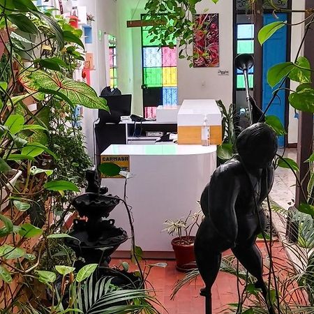 Casa Blanca San Antonio Hostal Boutique Cali Extérieur photo