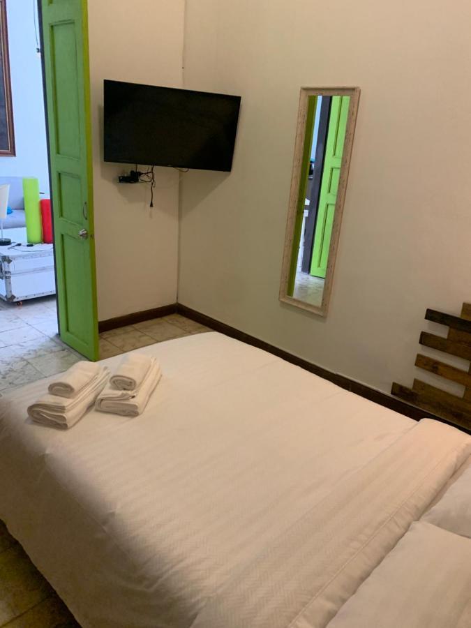 Casa Blanca San Antonio Hostal Boutique Cali Extérieur photo