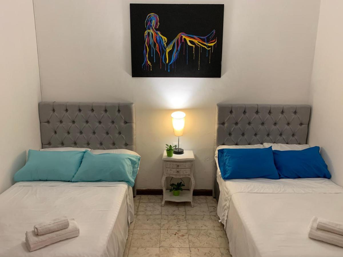 Casa Blanca San Antonio Hostal Boutique Cali Extérieur photo