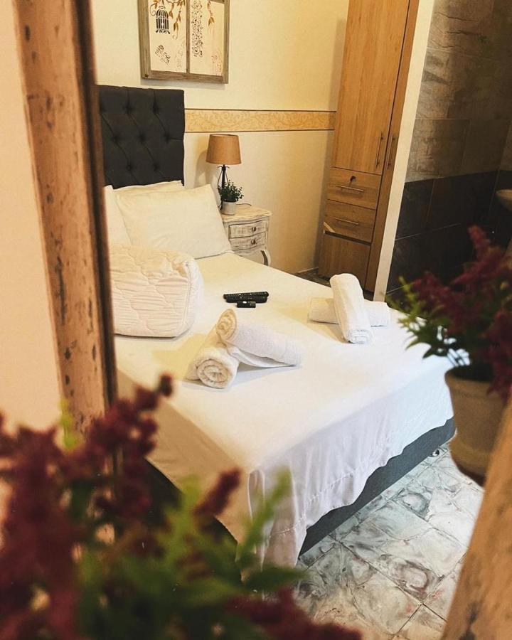 Casa Blanca San Antonio Hostal Boutique Cali Extérieur photo
