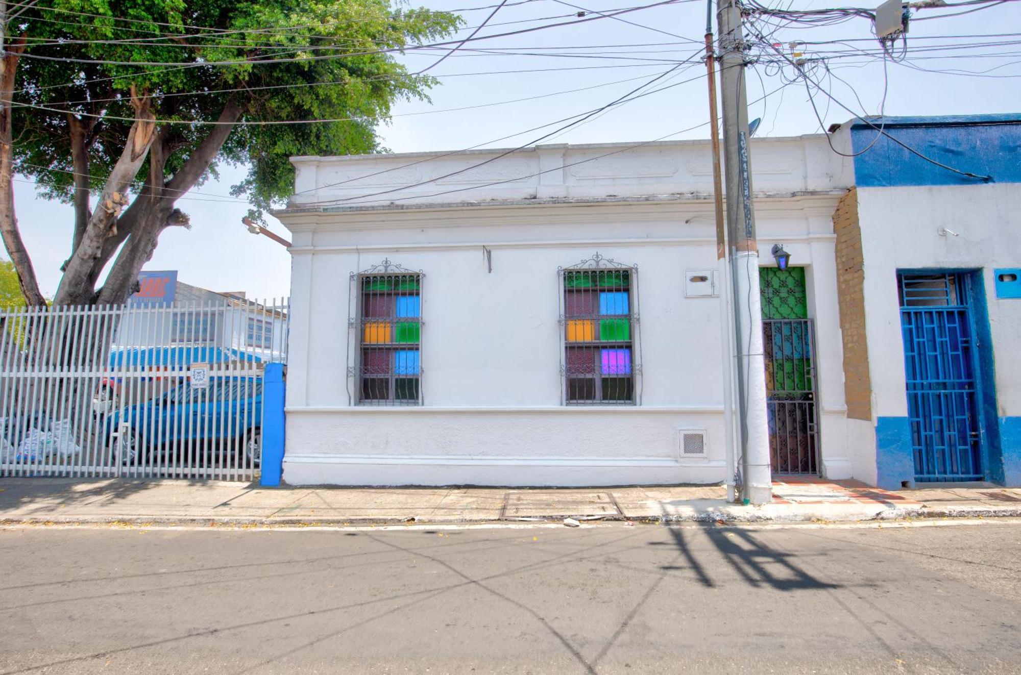 Casa Blanca San Antonio Hostal Boutique Cali Extérieur photo