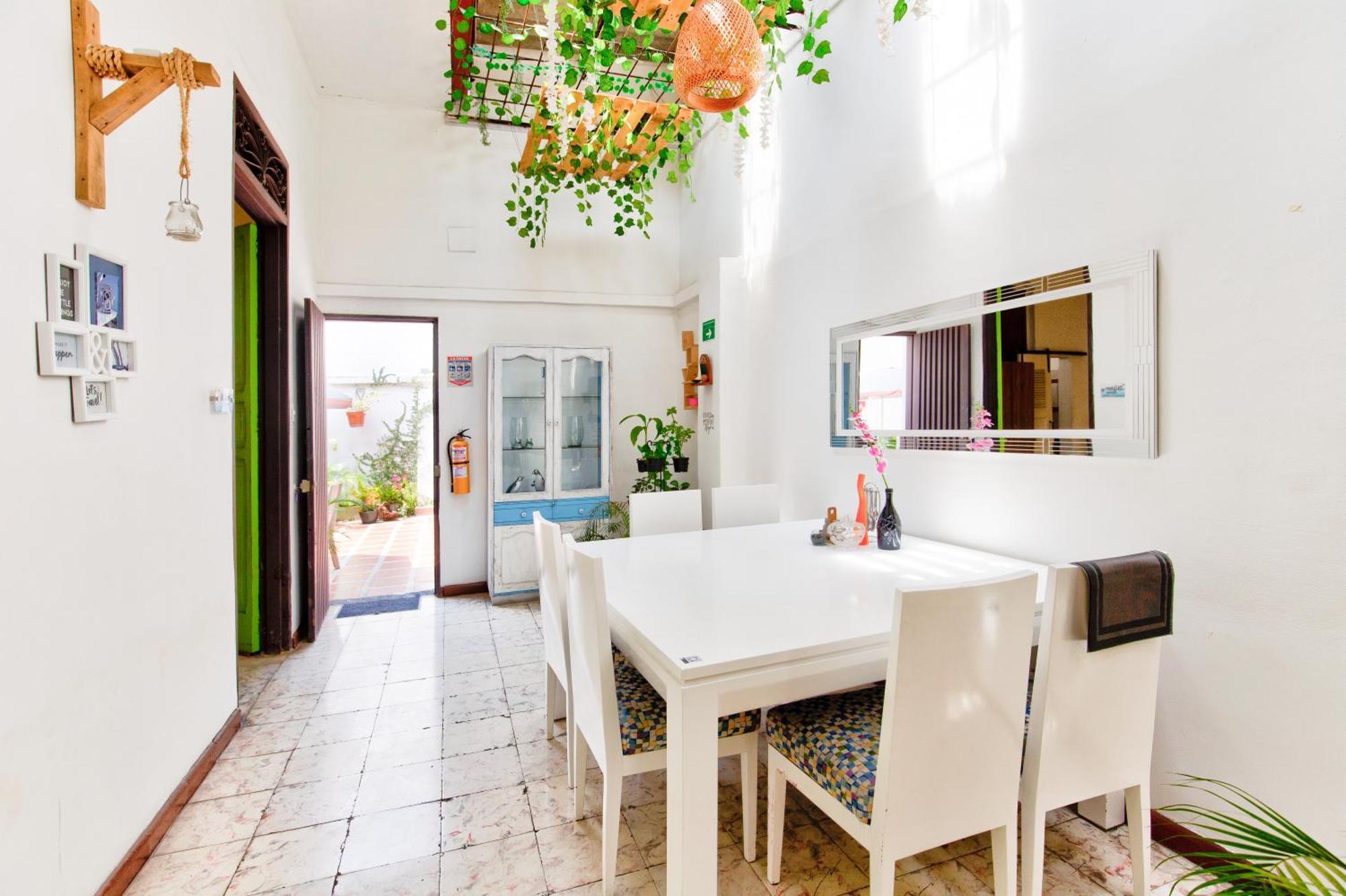 Casa Blanca San Antonio Hostal Boutique Cali Extérieur photo